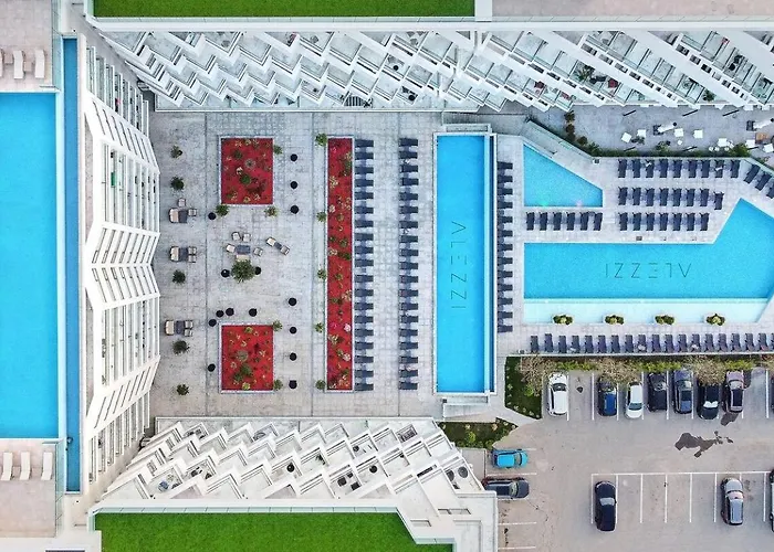 Cozy Infinity Pool & アパート ナボダリ